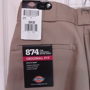 Men's Dickies 874 Original Fit Work Pant. 30W by 30L. New With Tags